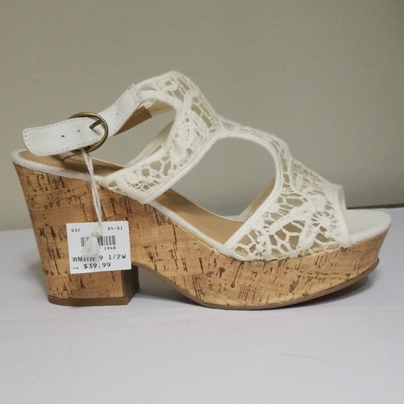 American Eagle Outfitters Shoes - American Eagle Wedges